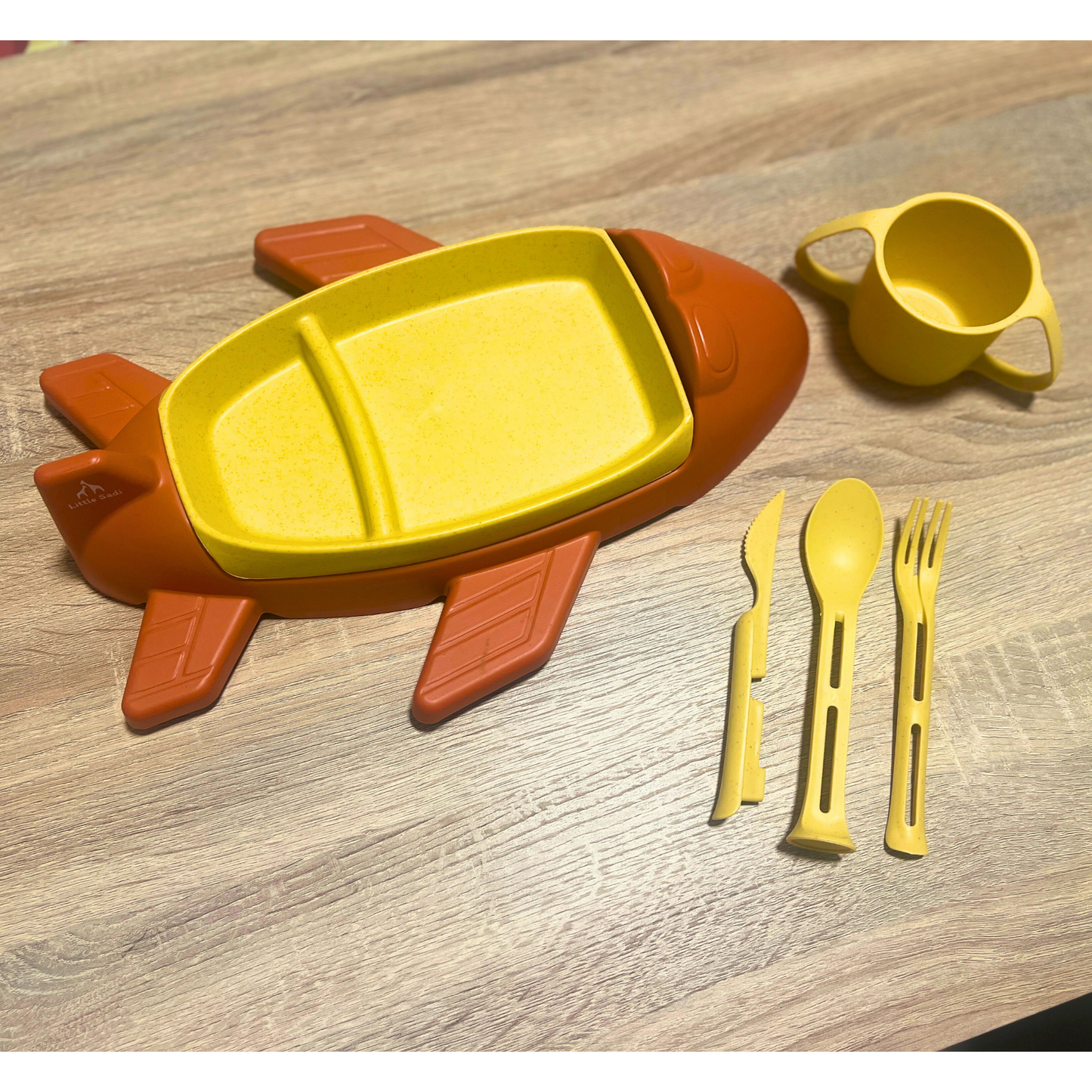 Little Sadi Airplane Kids Dinnerware Set, Wheat Straw & Food-Grade PP Toddler Plate , Divided Baby Dish with Cup & Utensils – BPA-Free, Lightweight & Durable