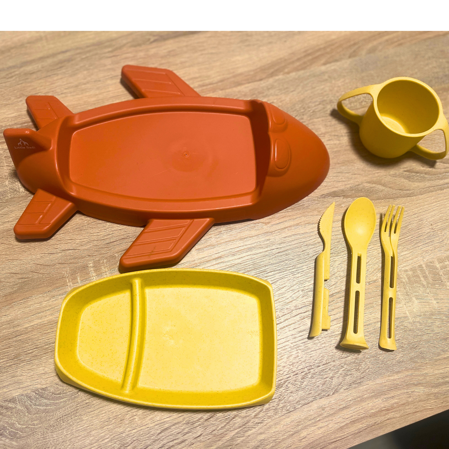 Little Sadi Airplane Kids Dinnerware Set, Wheat Straw & Food-Grade PP Toddler Plate , Divided Baby Dish with Cup & Utensils – BPA-Free, Lightweight & Durable