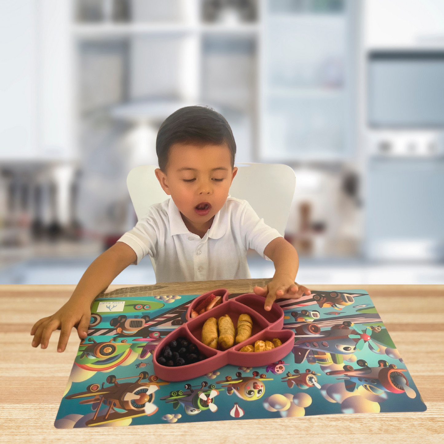 Little Sadi Happy Airplanes Placemat and Children´s Airport Placemat. Fun & Colorful Kids (2) Table Mat, Waterproof, Easy to Clean,Perfect for Mealtime & Playtime
